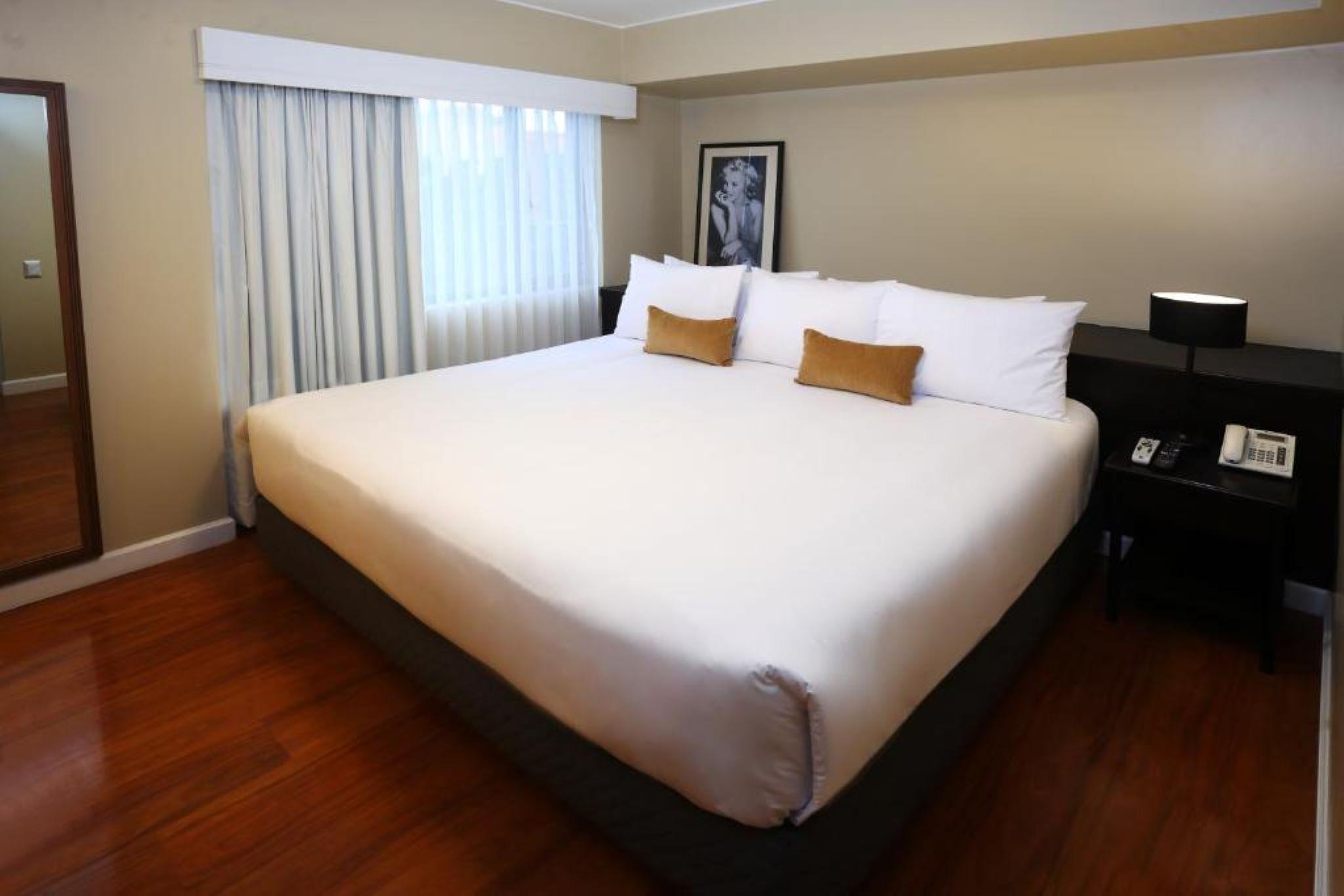 Radisson Hotel Plaza Del Bosque Lima Luaran gambar